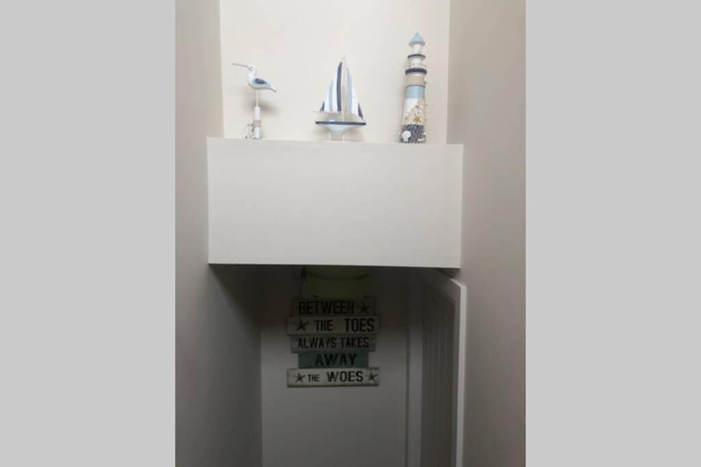 Apartment Beautiful Sea View, Entire 2 Bed Apartment, Centre West Beachview Portrush