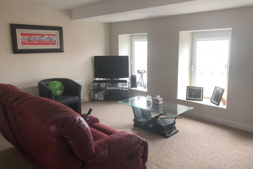 Beautiful Sea View, Entire 2 Bed Apartment, Centre West Beachview Apartment Portrush