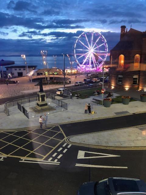 Beautiful Sea View, Entire 2 Bed Apartment, Centre Appartement *